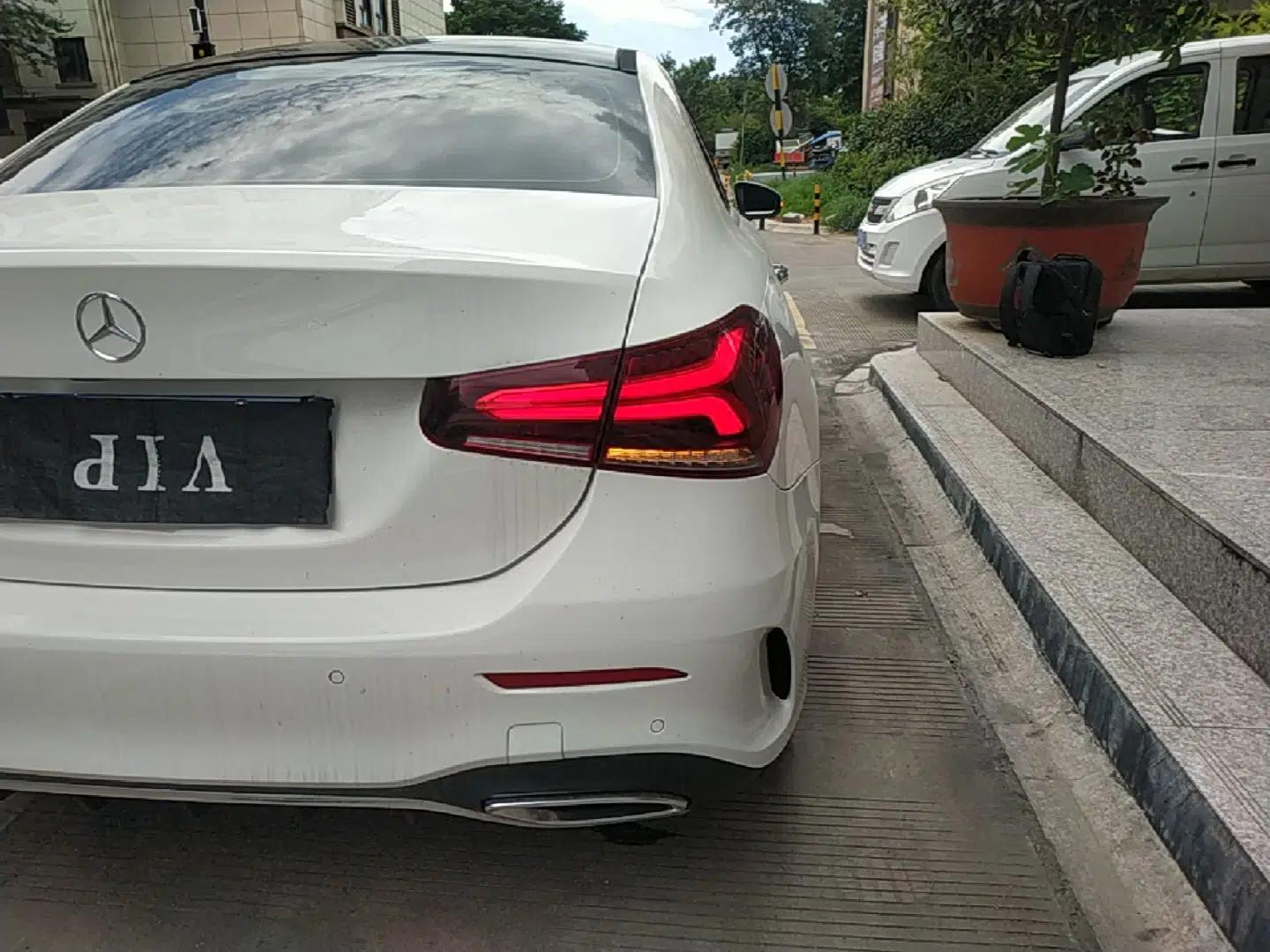 Mercedes-Benz A-Class 2021 A 200 L Sport Sedan Fashion Model — миниатюра 9