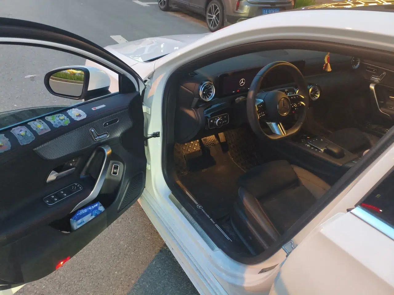 Mercedes-Benz A-Class 2023 A 200 L Fashion Model — миниатюра 16