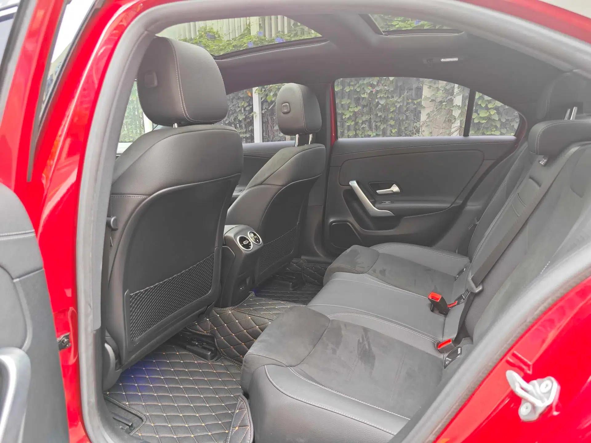 Mercedes-Benz A-Class 2021 A 200 L Sport Sedan Fashion Model — миниатюра 31