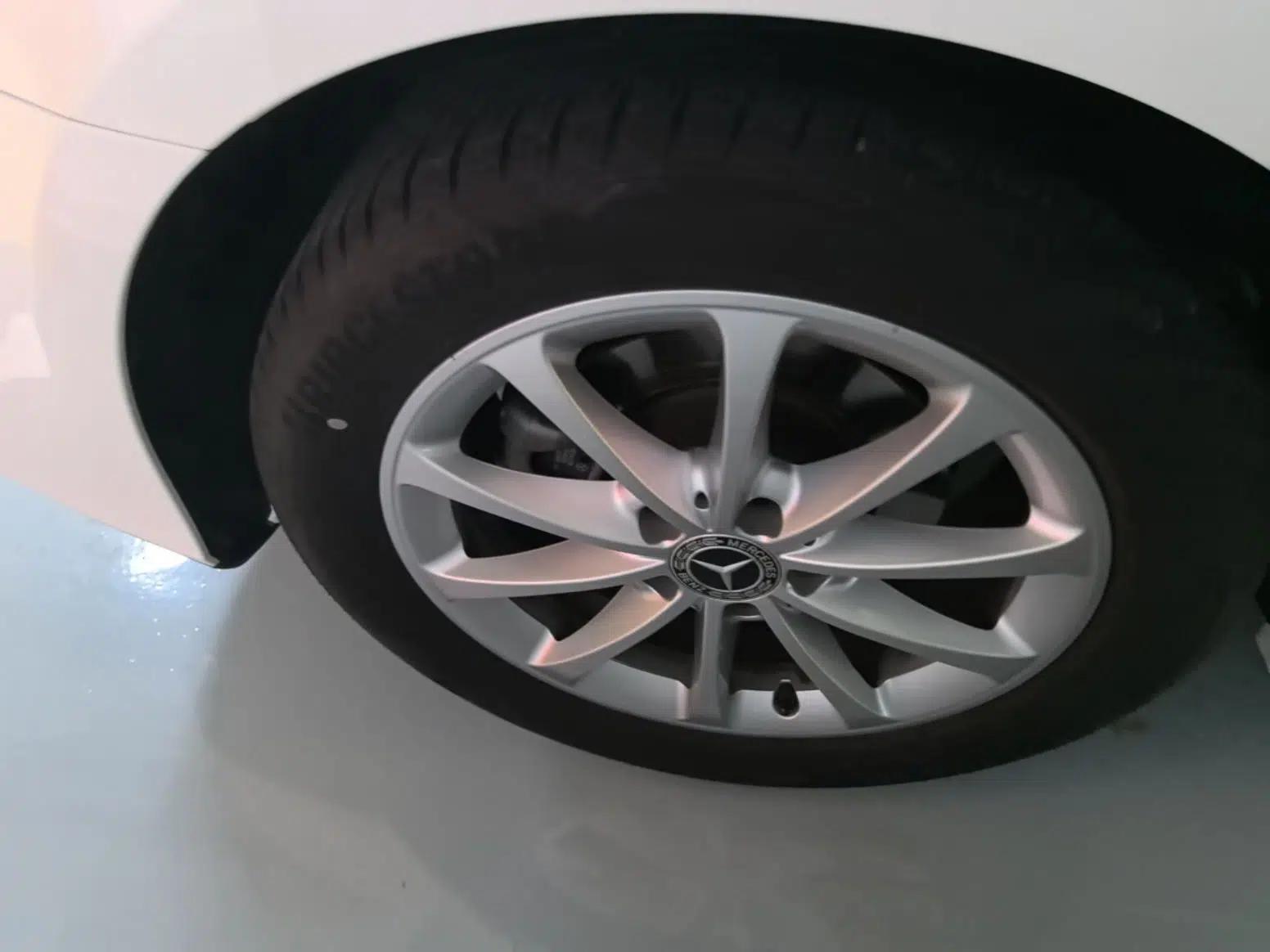 Mercedes-Benz A-Class 2022 Restyled A 200 L Sport Sedan Fashion Version — миниатюра 11