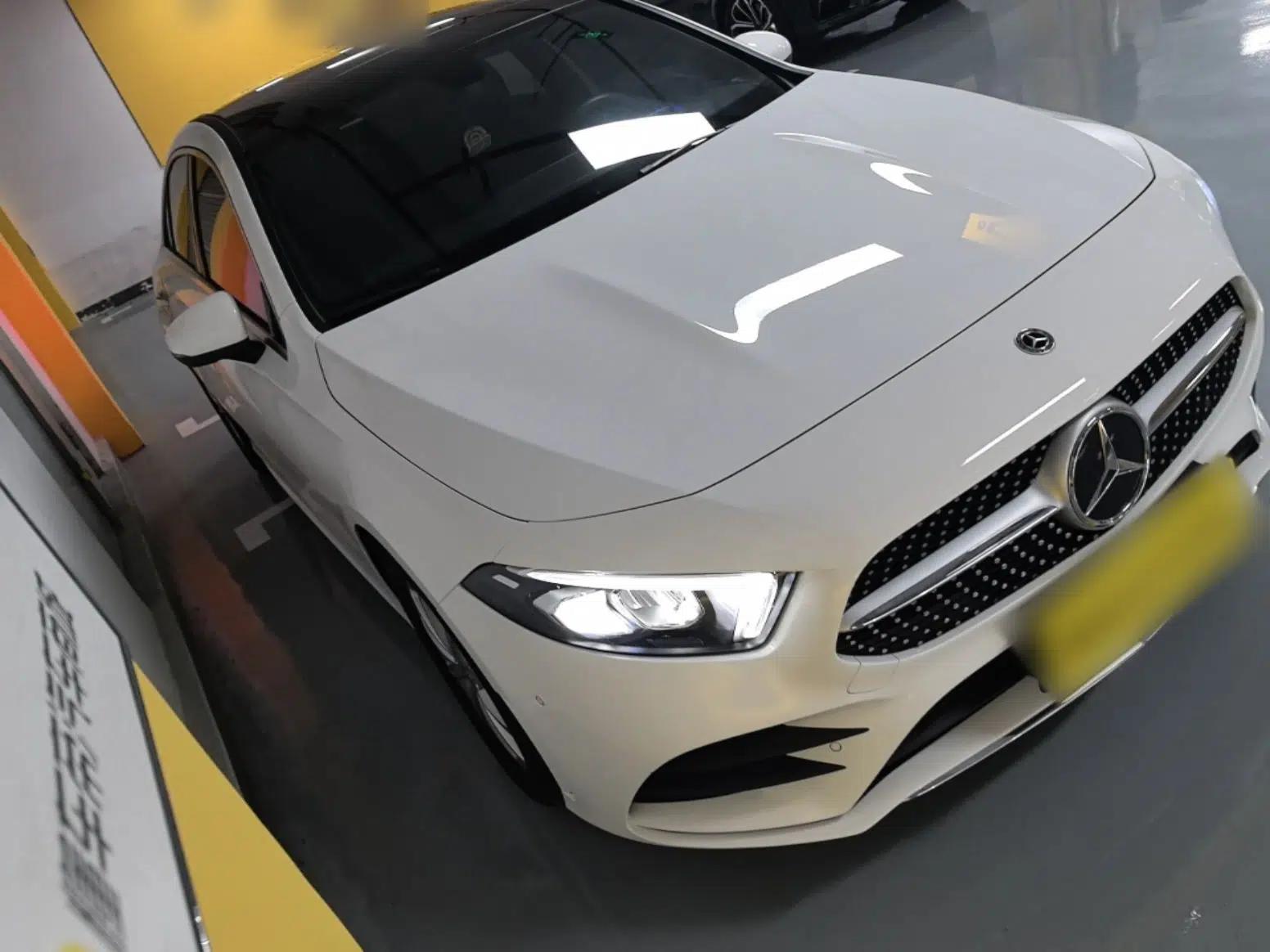 Mercedes-Benz A-Class 2022 Restyled A 200 L Sport Sedan Fashion Version — миниатюра 3