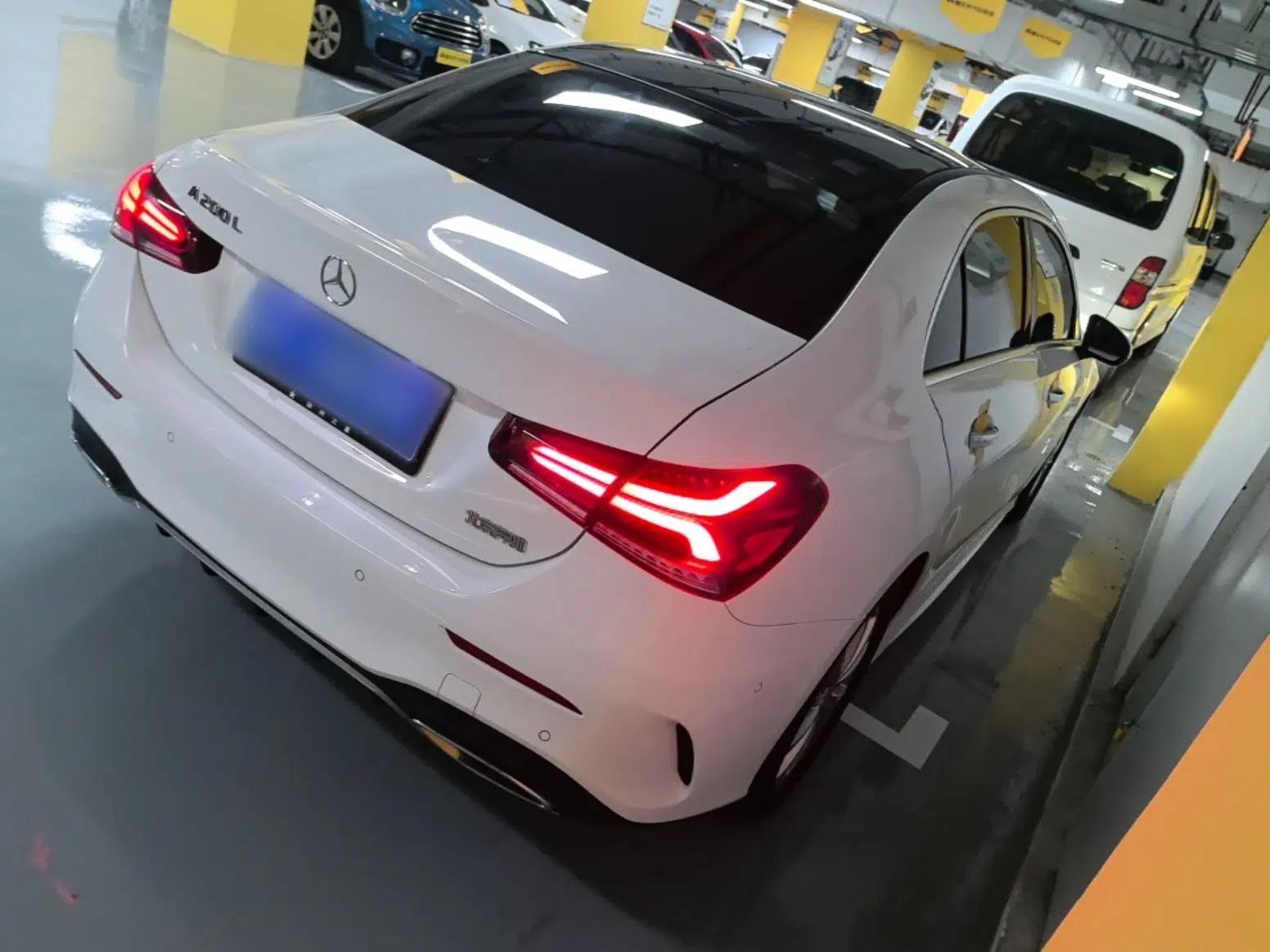 Mercedes-Benz A-Class 2022 Restyled A 200 L Sport Sedan Fashion Version — миниатюра 6