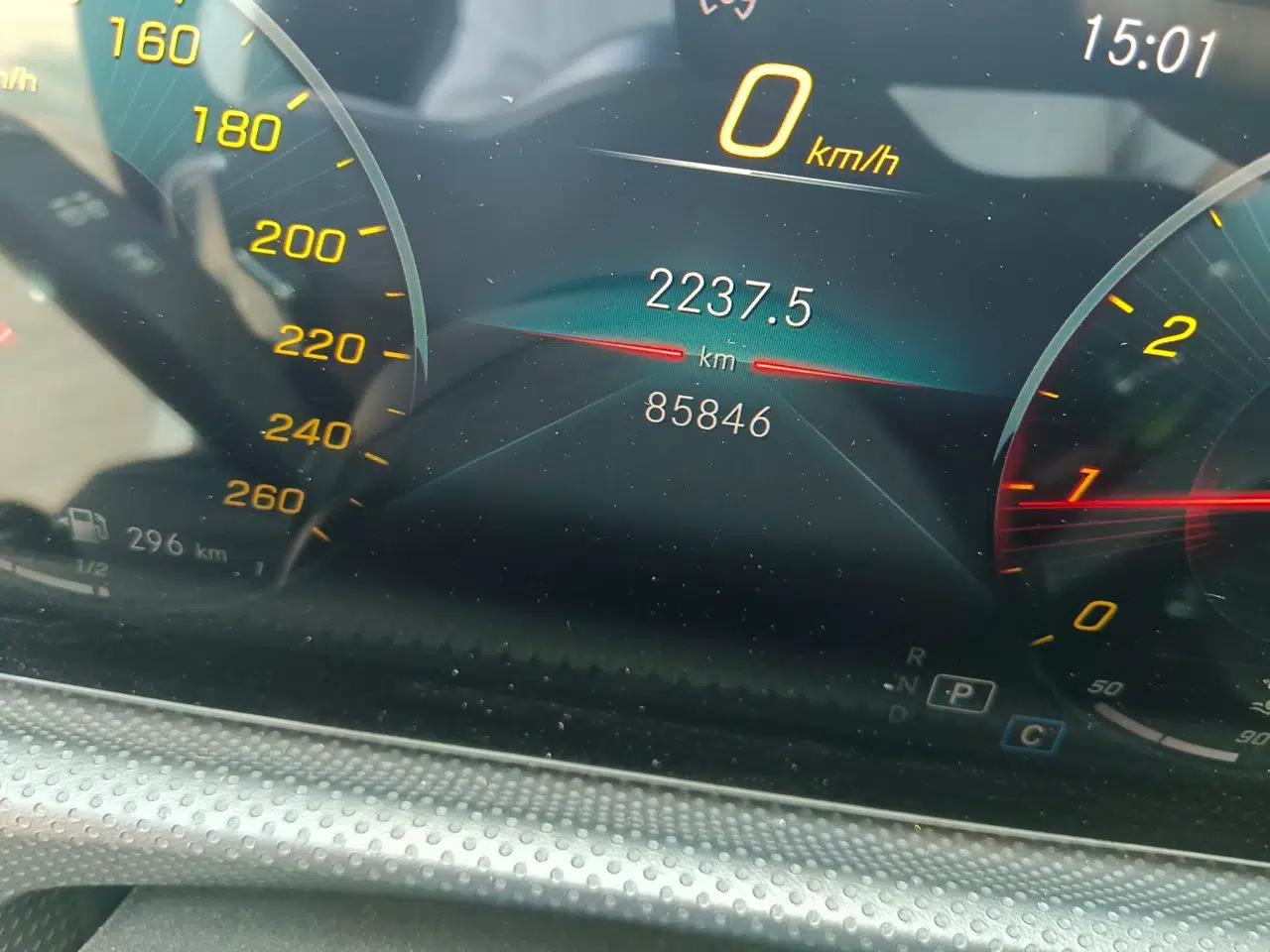 Mercedes-Benz A-Class 2020 Restyled A 200 L Sport Sedan Fashion Version — миниатюра 12