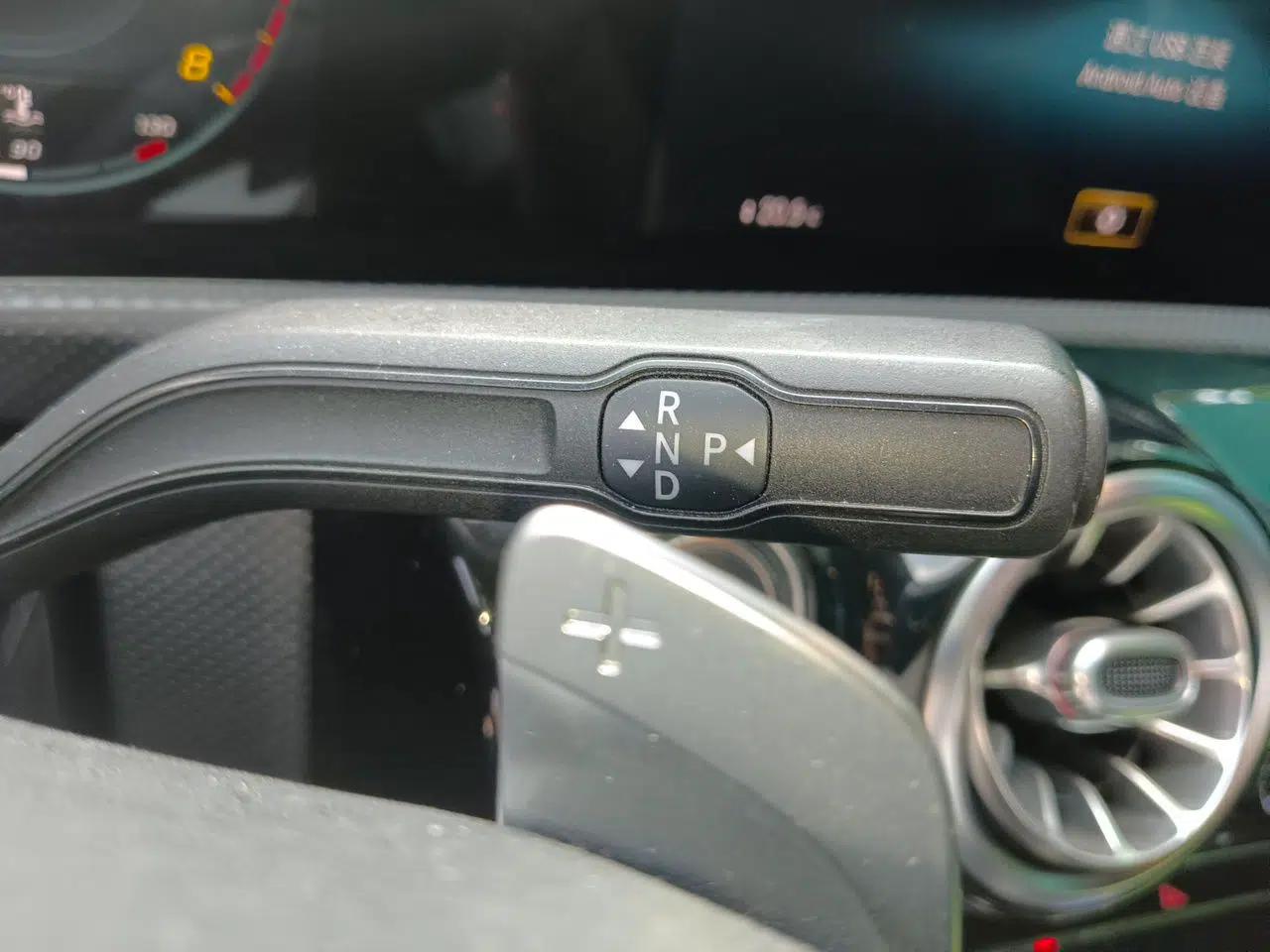 Mercedes-Benz A-Class 2020 Restyled A 200 L Sport Sedan Fashion Version — миниатюра 14