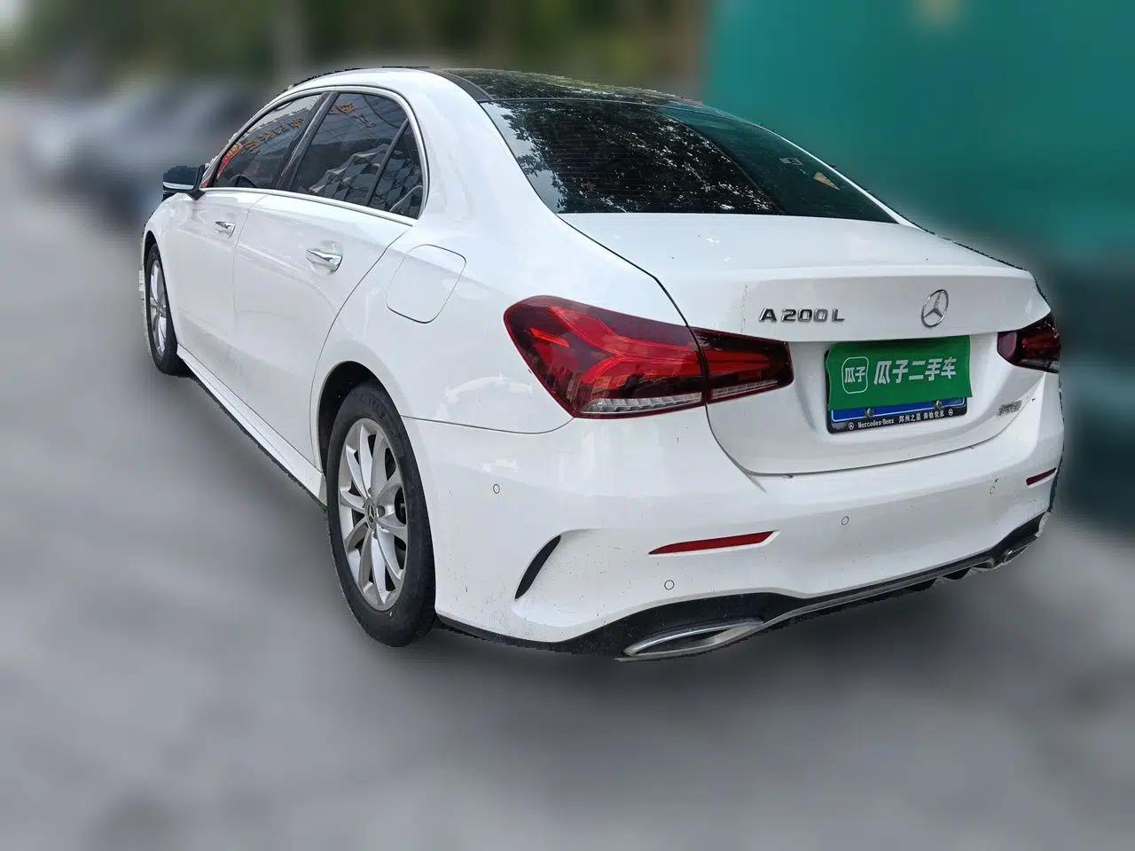 Mercedes-Benz A-Class 2020 Restyled A 200 L Sport Sedan Fashion Version — миниатюра 4