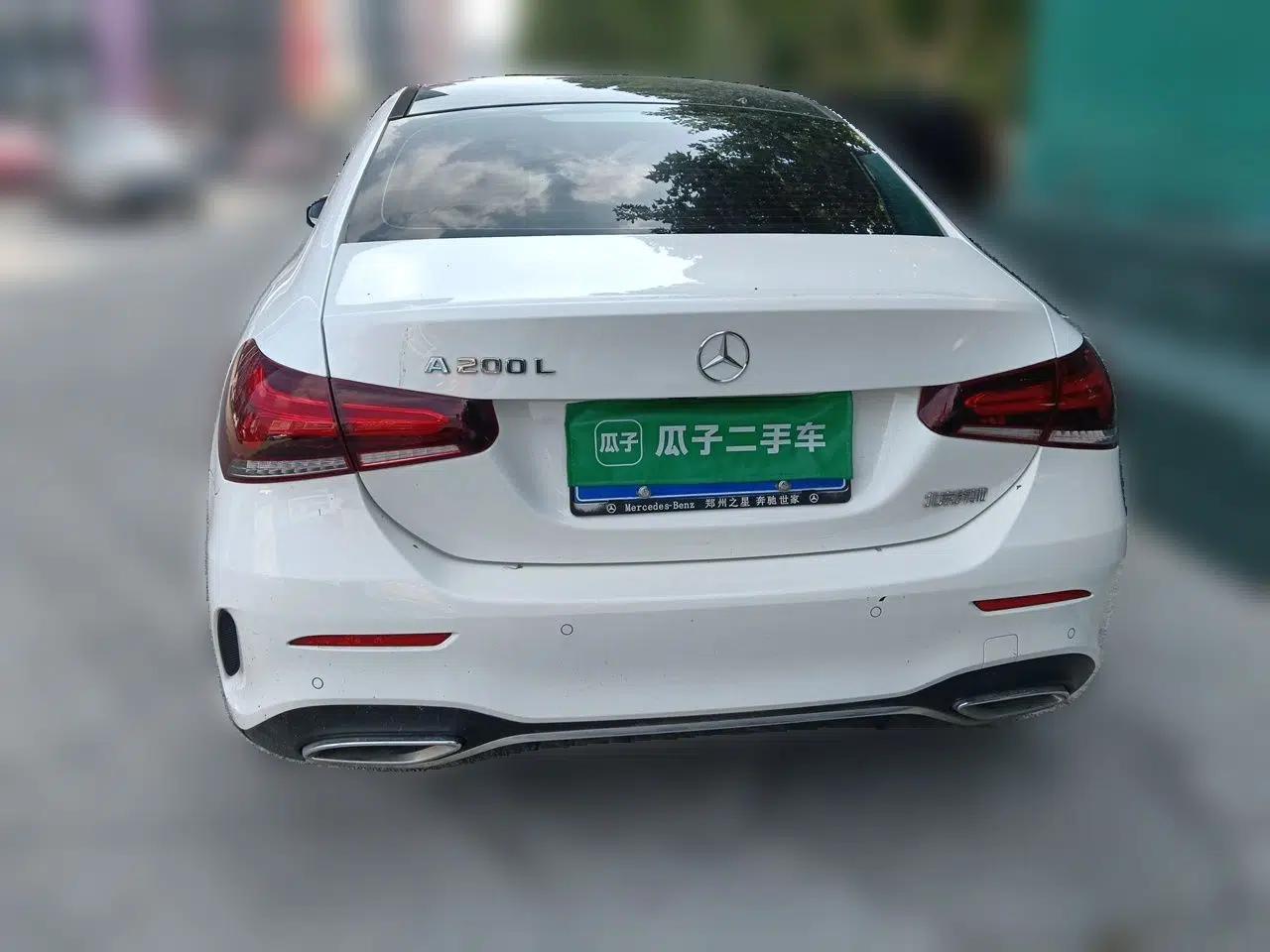 Mercedes-Benz A-Class 2020 Restyled A 200 L Sport Sedan Fashion Version — миниатюра 5