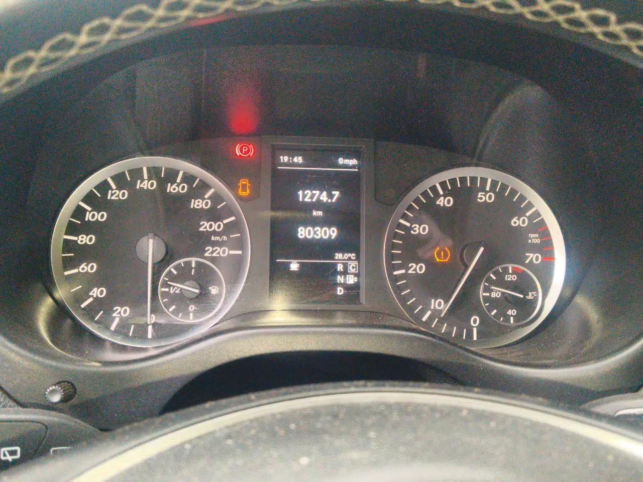 Mercedes-Benz Vito 2018 2.0T Business Version China V Emission Standard — миниатюра 11