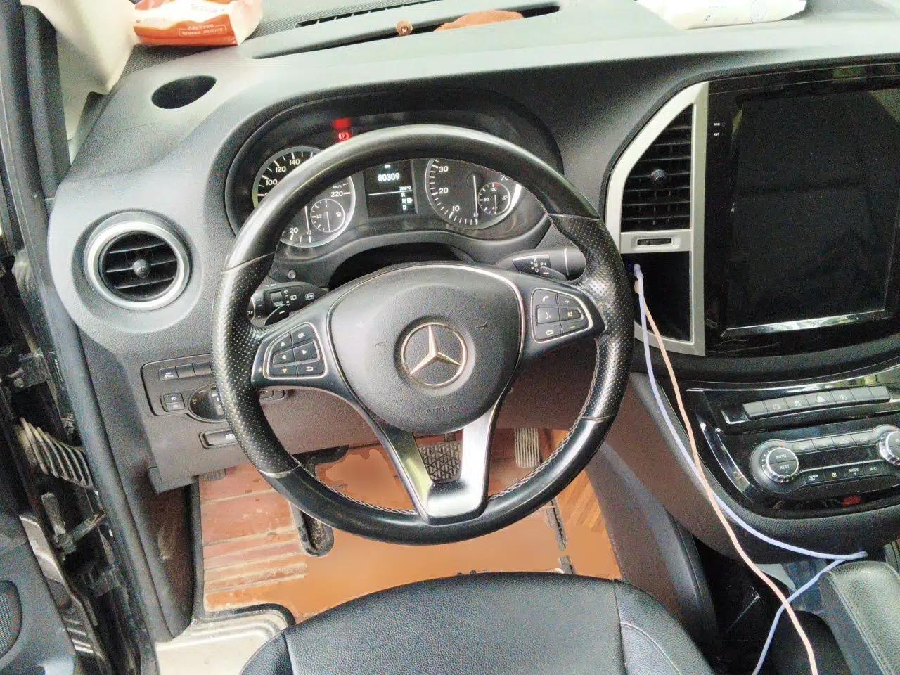 Mercedes-Benz Vito 2018 2.0T Business Version China V Emission Standard — миниатюра 10
