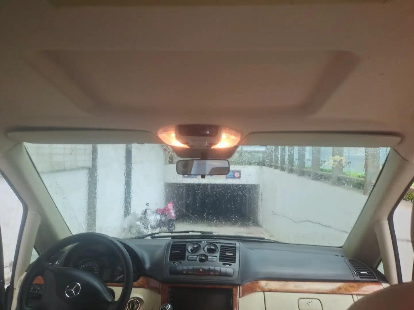 Mercedes-Benz Vito 2010 2.5L Elite Edition — миниатюра 18