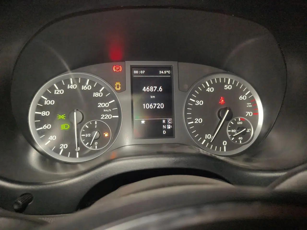 Mercedes-Benz Vito 2016 2.0T Business Edition — миниатюра 11