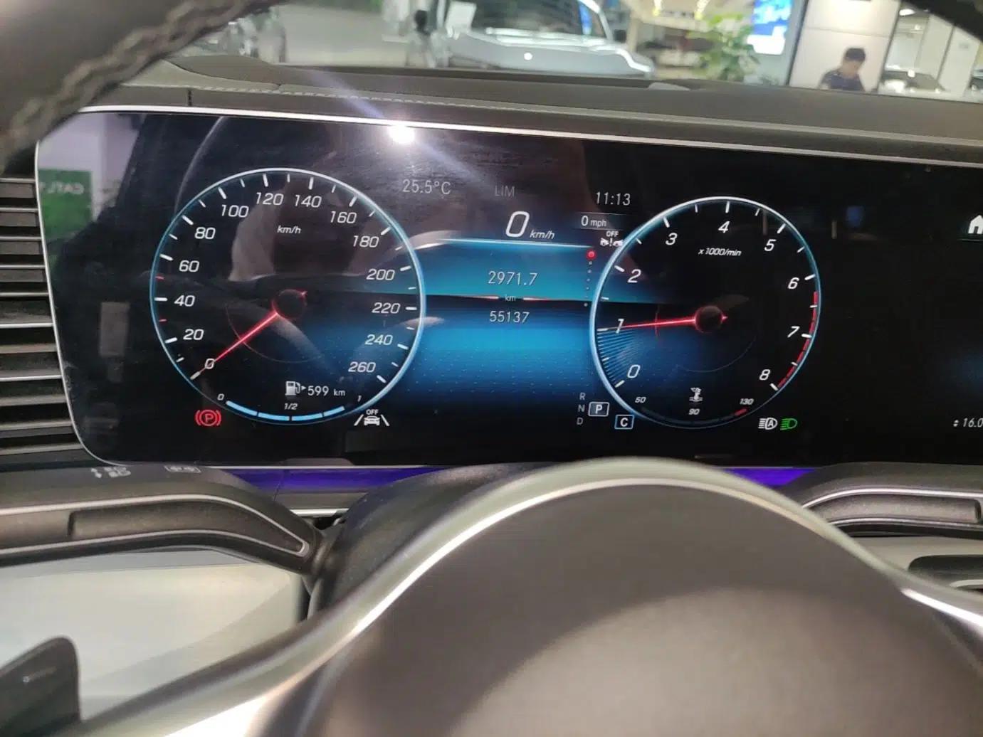 Mercedes-Benz GLE 2023 GLE 350 4MATIC Coupe SUV Luxury Model — миниатюра 14