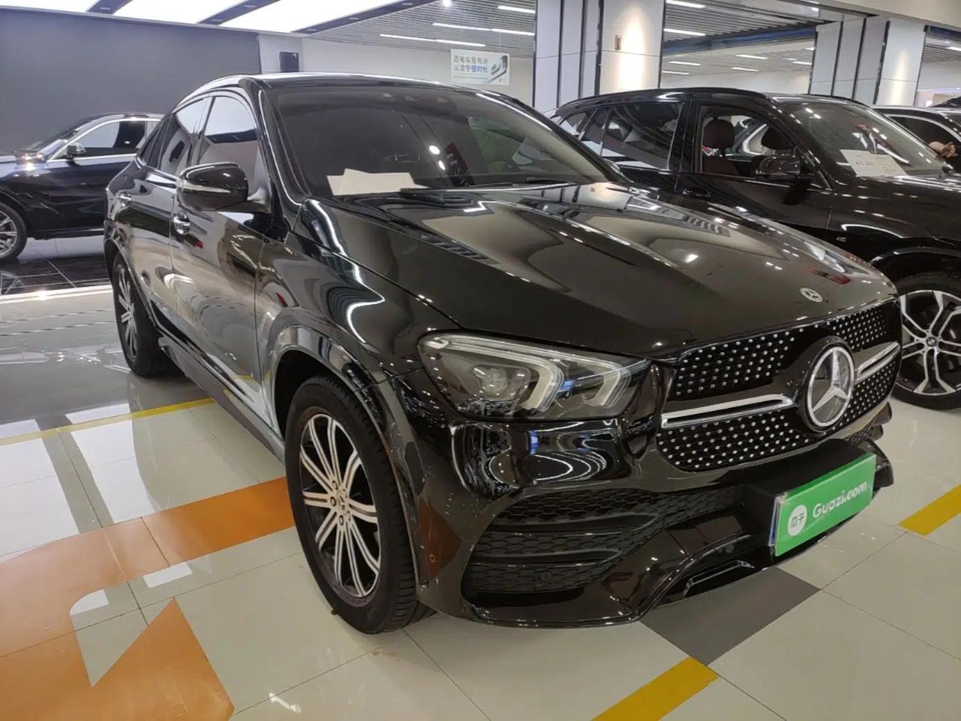 Mercedes-Benz GLE 2023 GLE 350 4MATIC Coupe SUV Luxury Model — миниатюра 3
