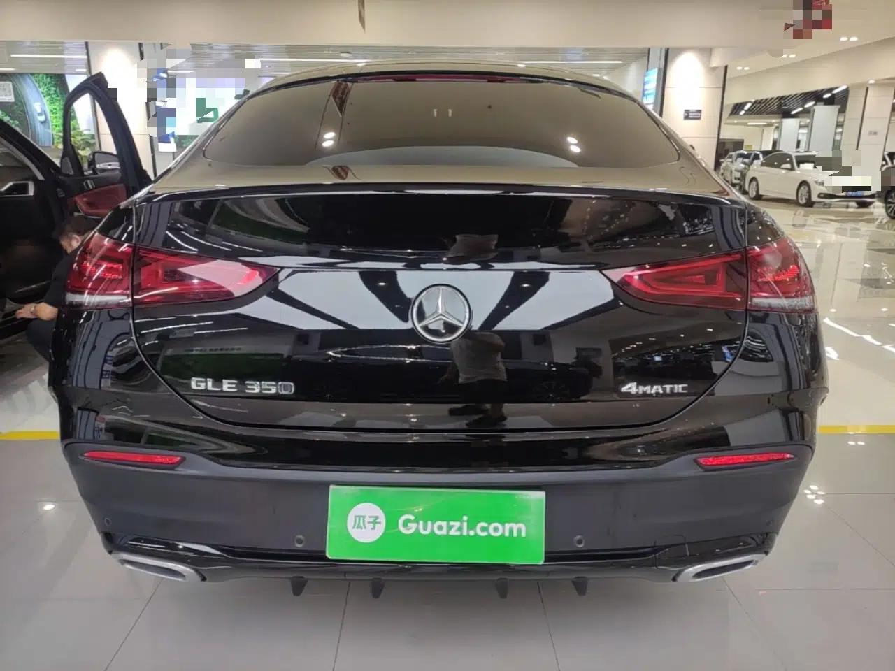 Mercedes-Benz GLE 2023 GLE 350 4MATIC Coupe SUV Luxury Model — миниатюра 5