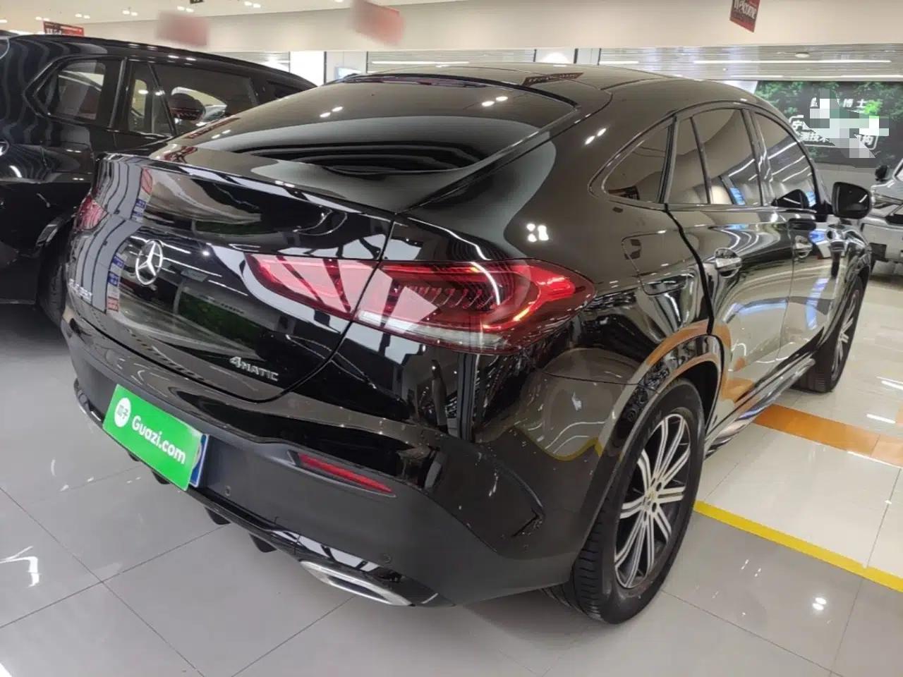 Mercedes-Benz GLE 2023 GLE 350 4MATIC Coupe SUV Luxury Model — миниатюра 6