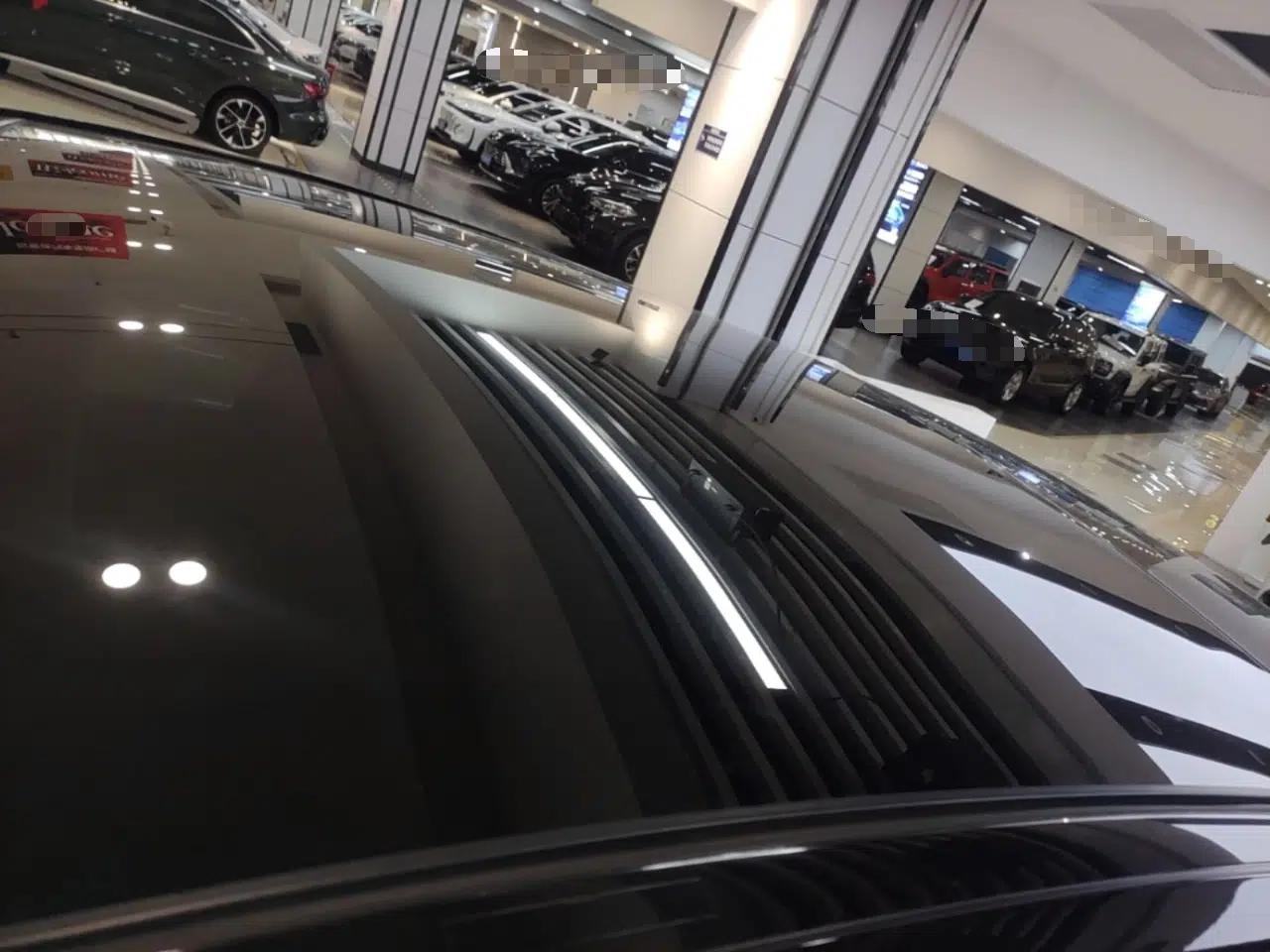 Mercedes-Benz GLE 2023 GLE 350 4MATIC Coupe SUV Luxury Model — миниатюра 7