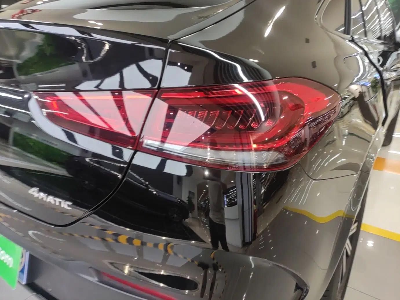 Mercedes-Benz GLE 2023 GLE 350 4MATIC Coupe SUV Luxury Model — миниатюра 9