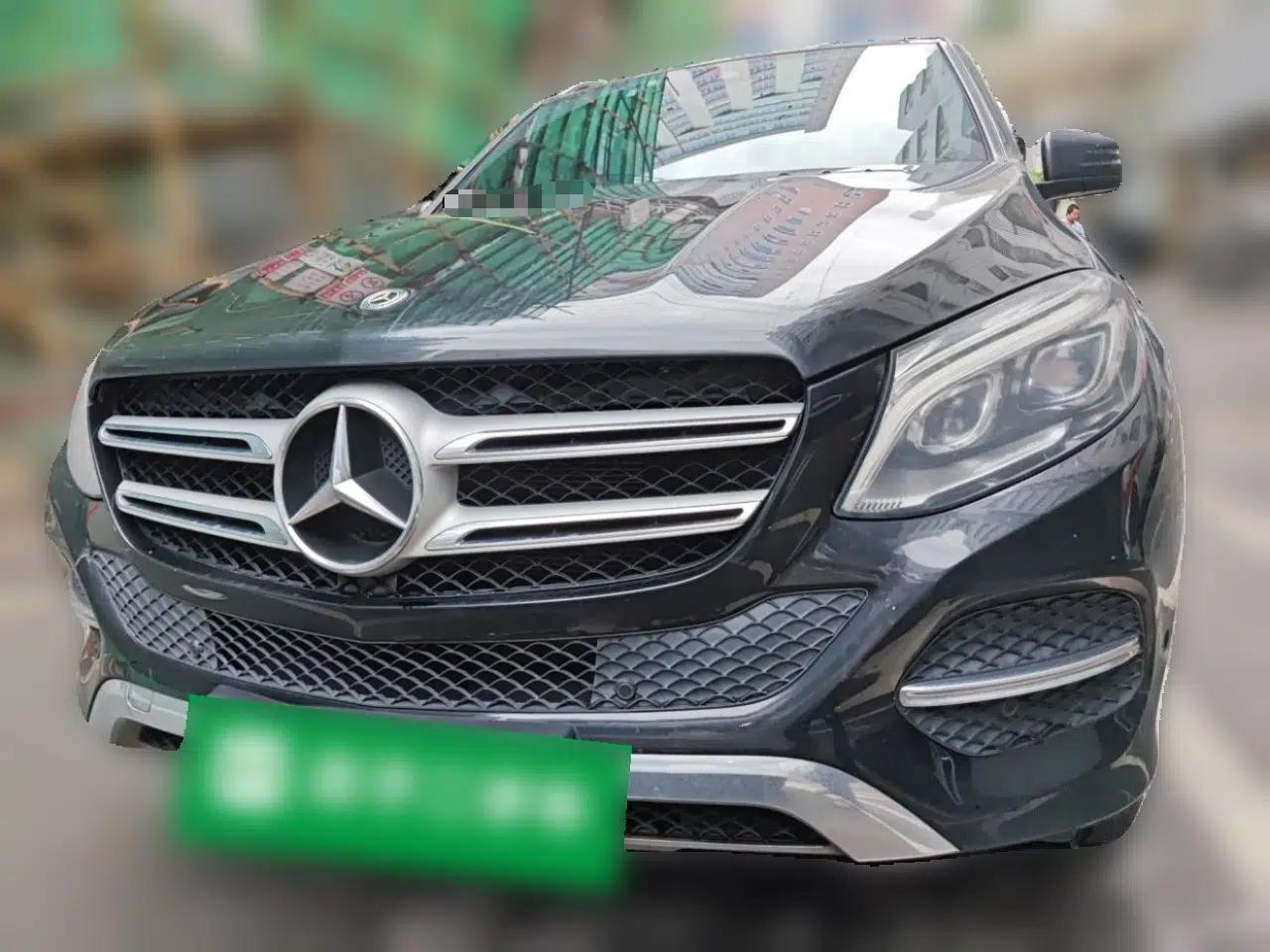Mercedes-Benz GLE-Class Mercedes-Benz GLE400 3.0 Automatic 5-Seater — миниатюра 2
