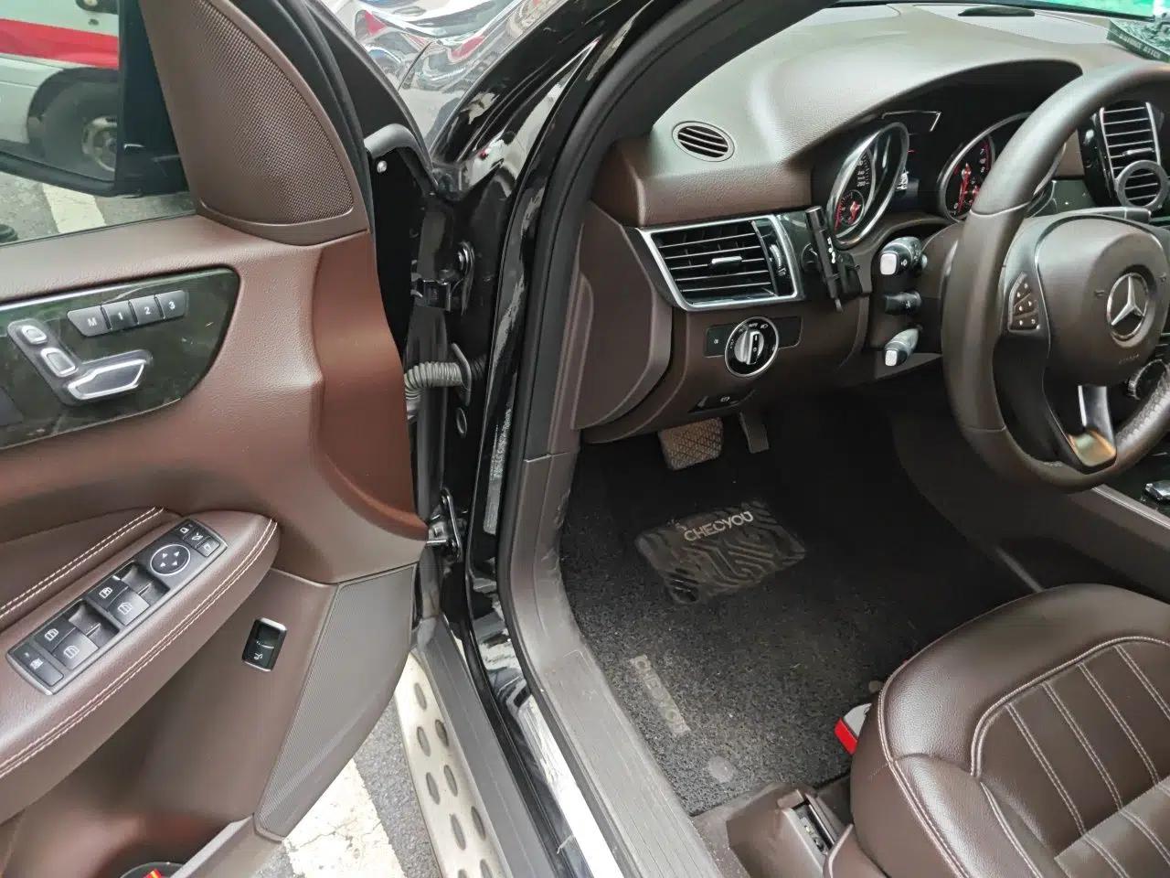 Mercedes-Benz GLE-Class Mercedes-Benz GLE400 3.0 Automatic 5-Seater — миниатюра 16