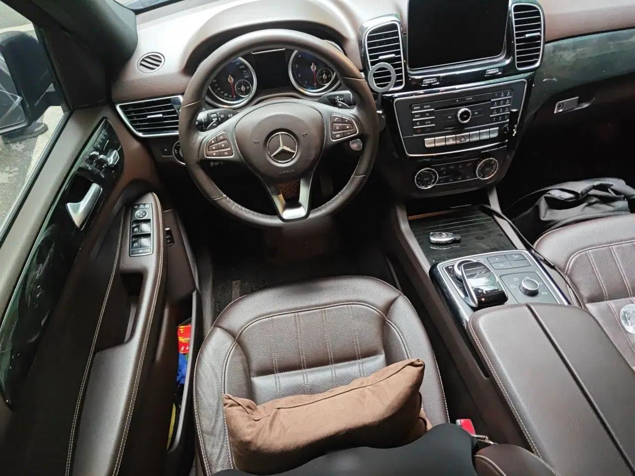Mercedes-Benz GLE-Class Mercedes-Benz GLE400 3.0 Automatic 5-Seater — миниатюра 10