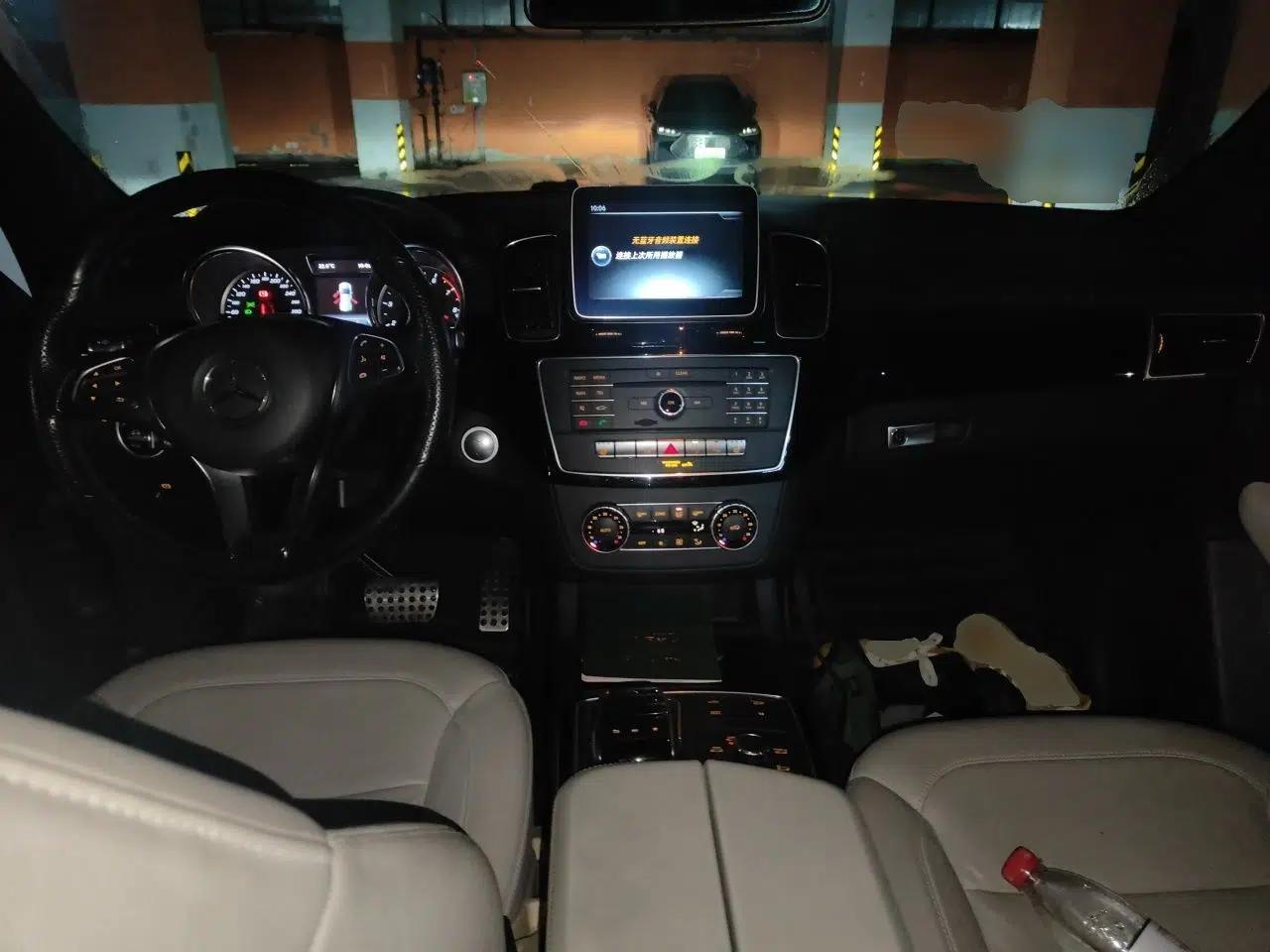 Mercedes-Benz GLE Mercedes-Benz GLE 43, 2.0T, imported, 20-inch wheels, segmented sunroof — миниатюра 9