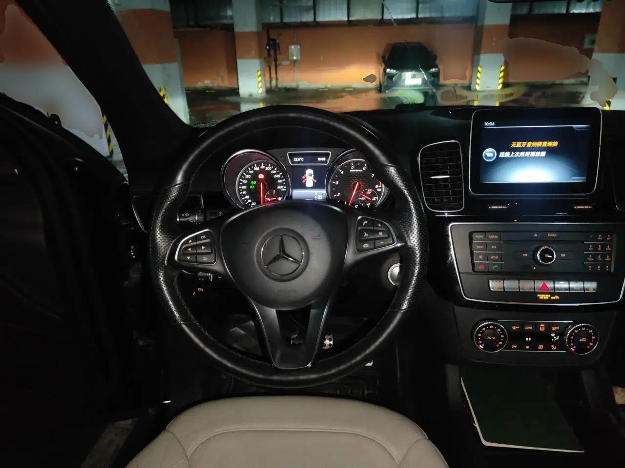 Mercedes-Benz GLE Mercedes-Benz GLE 43, 2.0T, imported, 20-inch wheels, segmented sunroof — миниатюра 10
