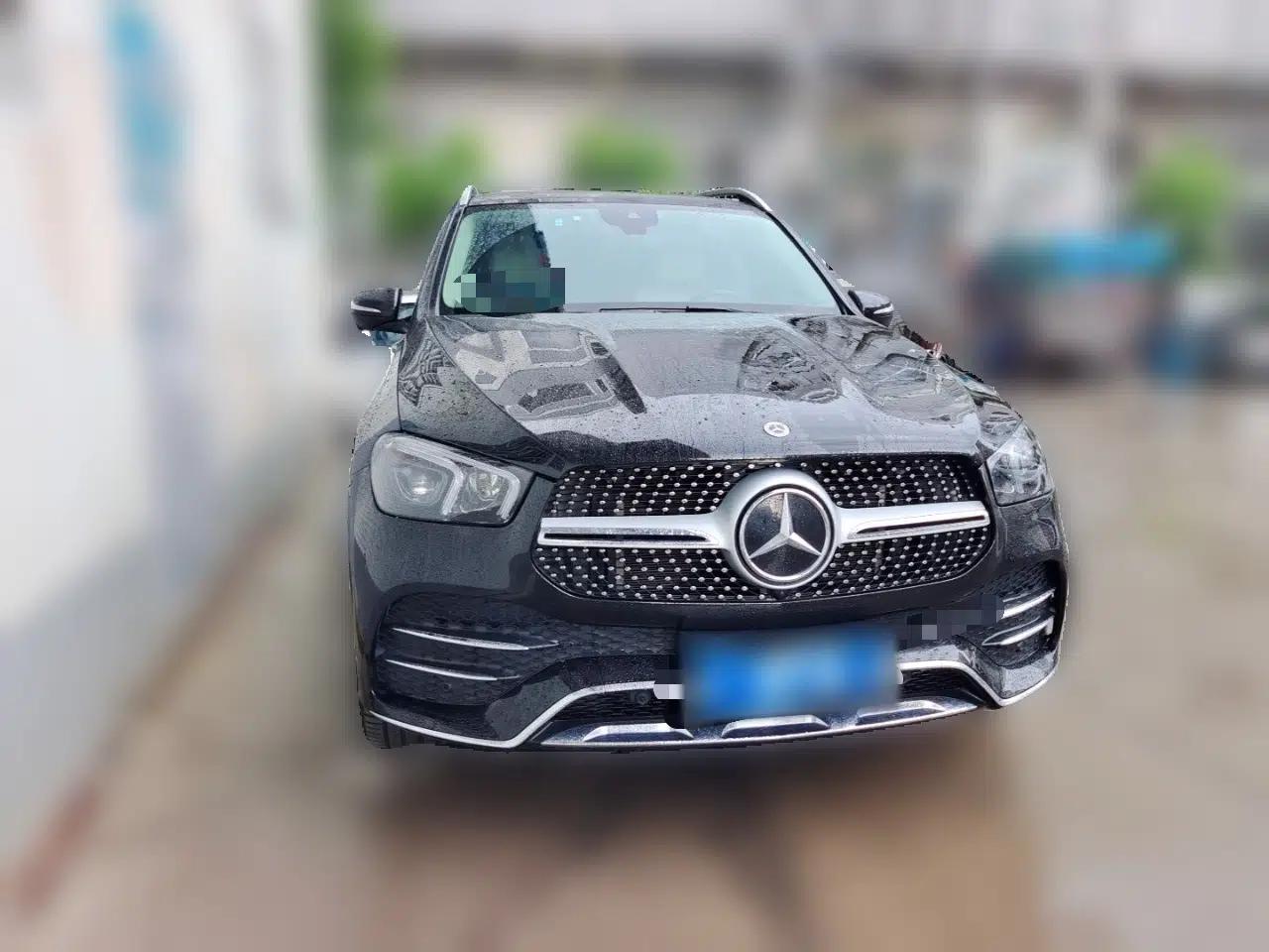 Mercedes-Benz GLE 2023 GLE 450 4MATIC Stylish Model — миниатюра 2