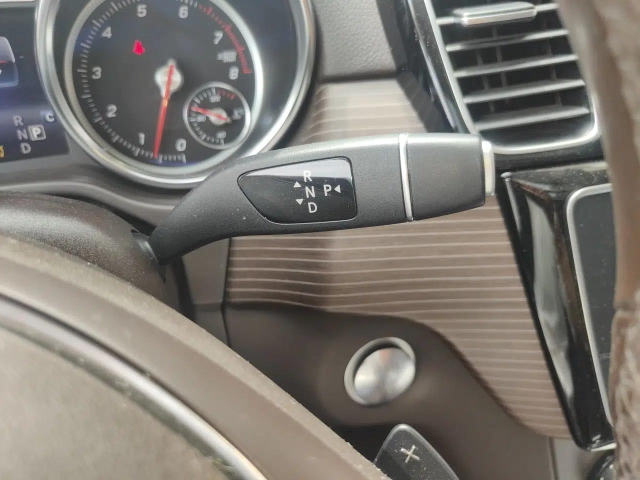 Mercedes-Benz GLE 2019 GLE 320 4MATIC Dynamic Edition Prestige Model — миниатюра 14