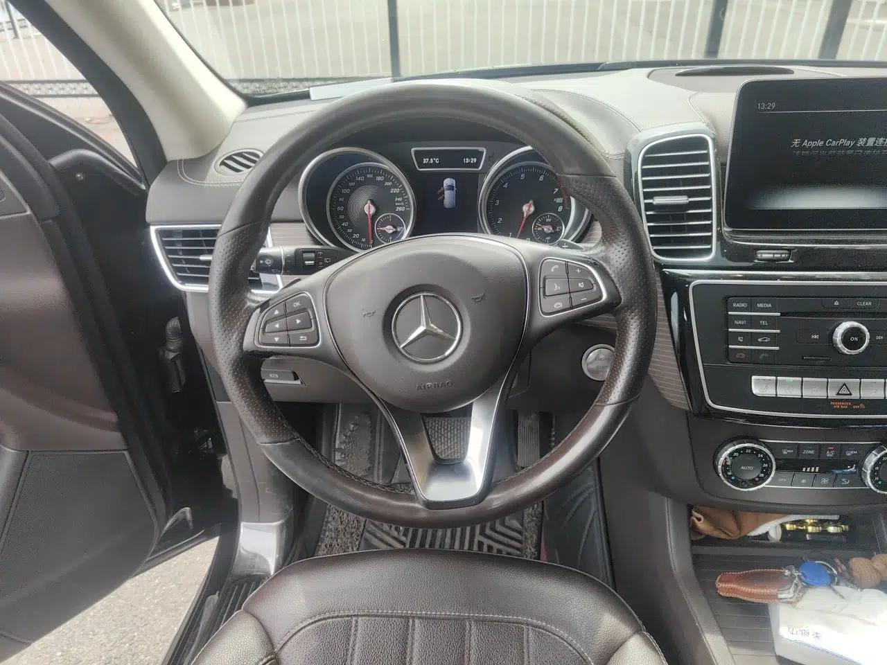 Mercedes-Benz GLE 2019 GLE 320 4MATIC Dynamic Edition Prestige Model — миниатюра 10