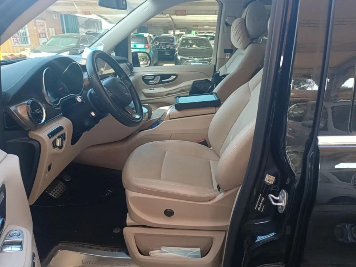 Mercedes-Benz V-Class 2021 V 260 Prestige Edition — миниатюра 17