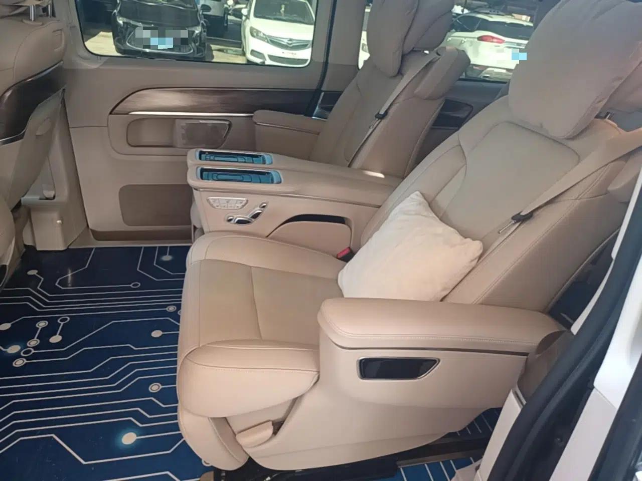 Mercedes-Benz V-Class 2021 V 260 Prestige Edition — миниатюра 20