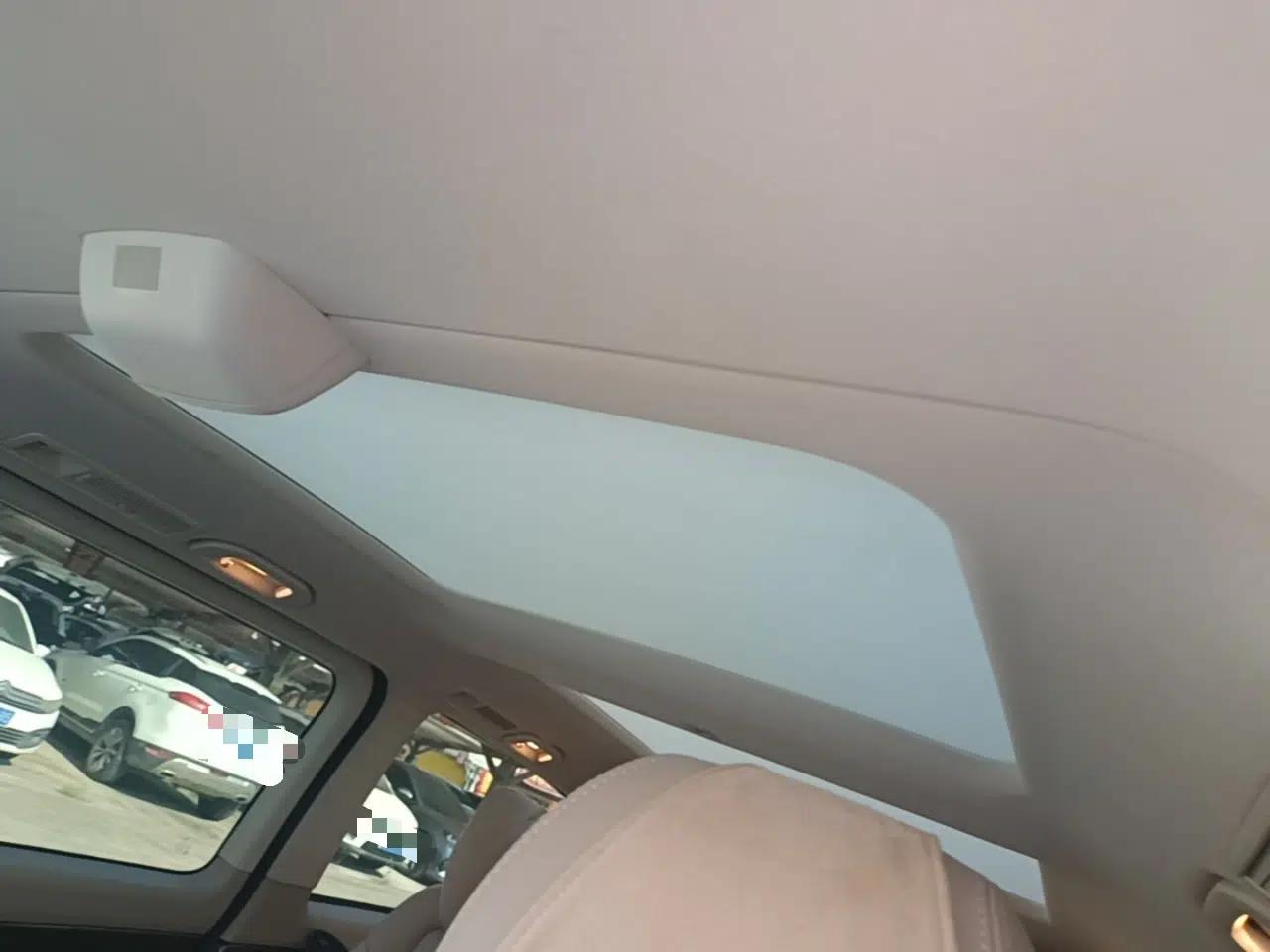 Mercedes-Benz V-Class 2021 V 260 Prestige Edition — миниатюра 21