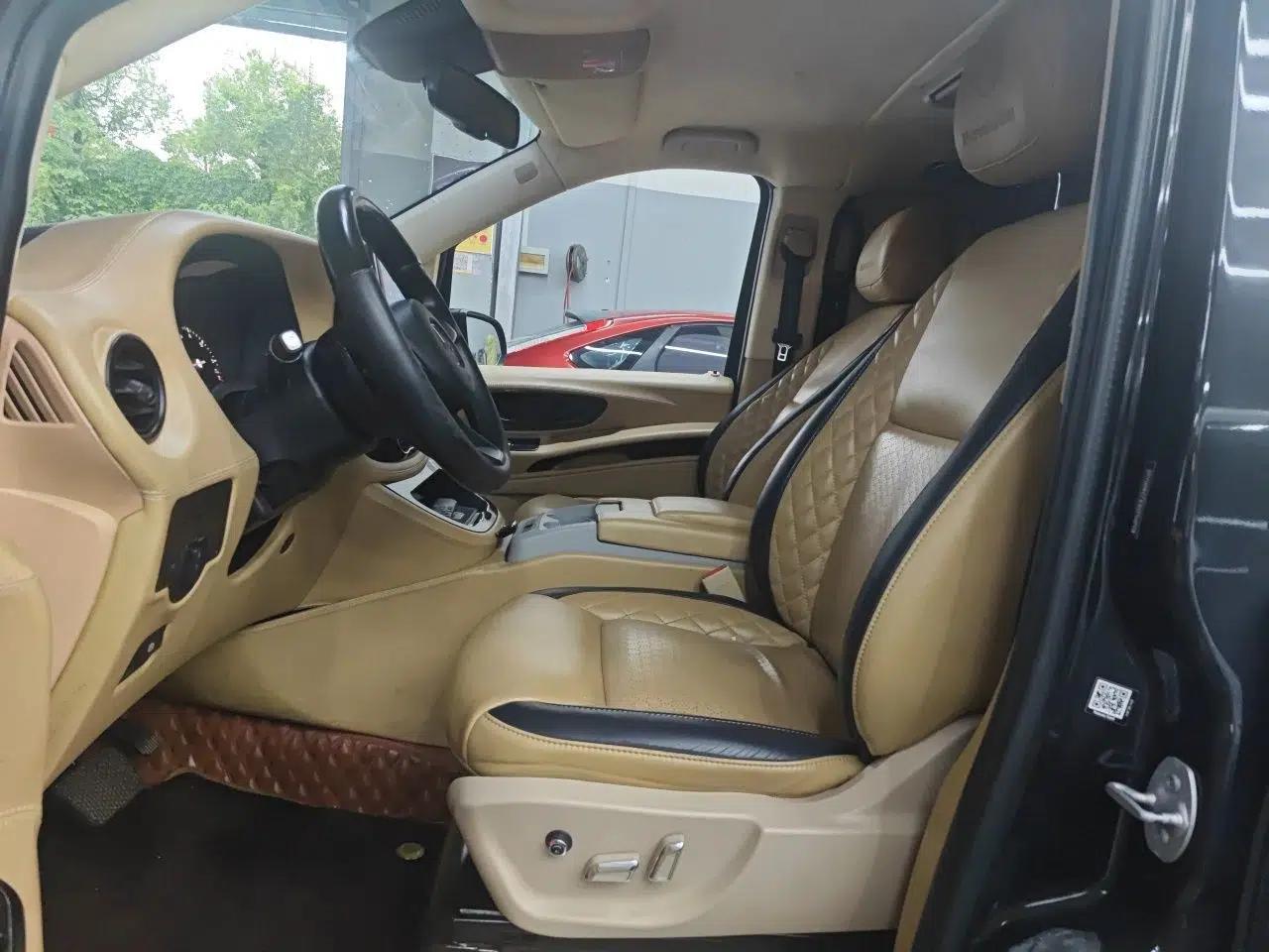 Mercedes-Benz V-Class Mercedes-Benz V-Class, Automatic, 2.0L Gasoline, 7-Seater (Parallel Import) — миниатюра 15