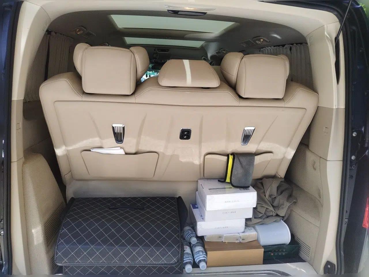 Mercedes-Benz V-Class 2022 V 260 Avantgarde Edition — миниатюра 19
