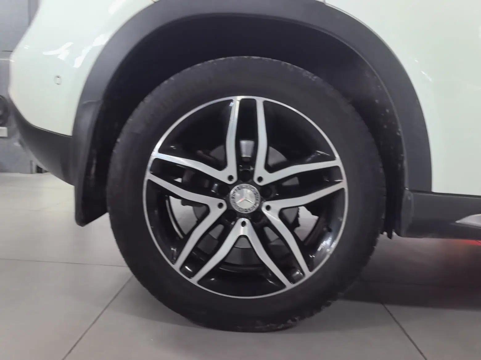 Mercedes-Benz GLA 2015 GLA 220 4MATIC Fashion Model — миниатюра 11
