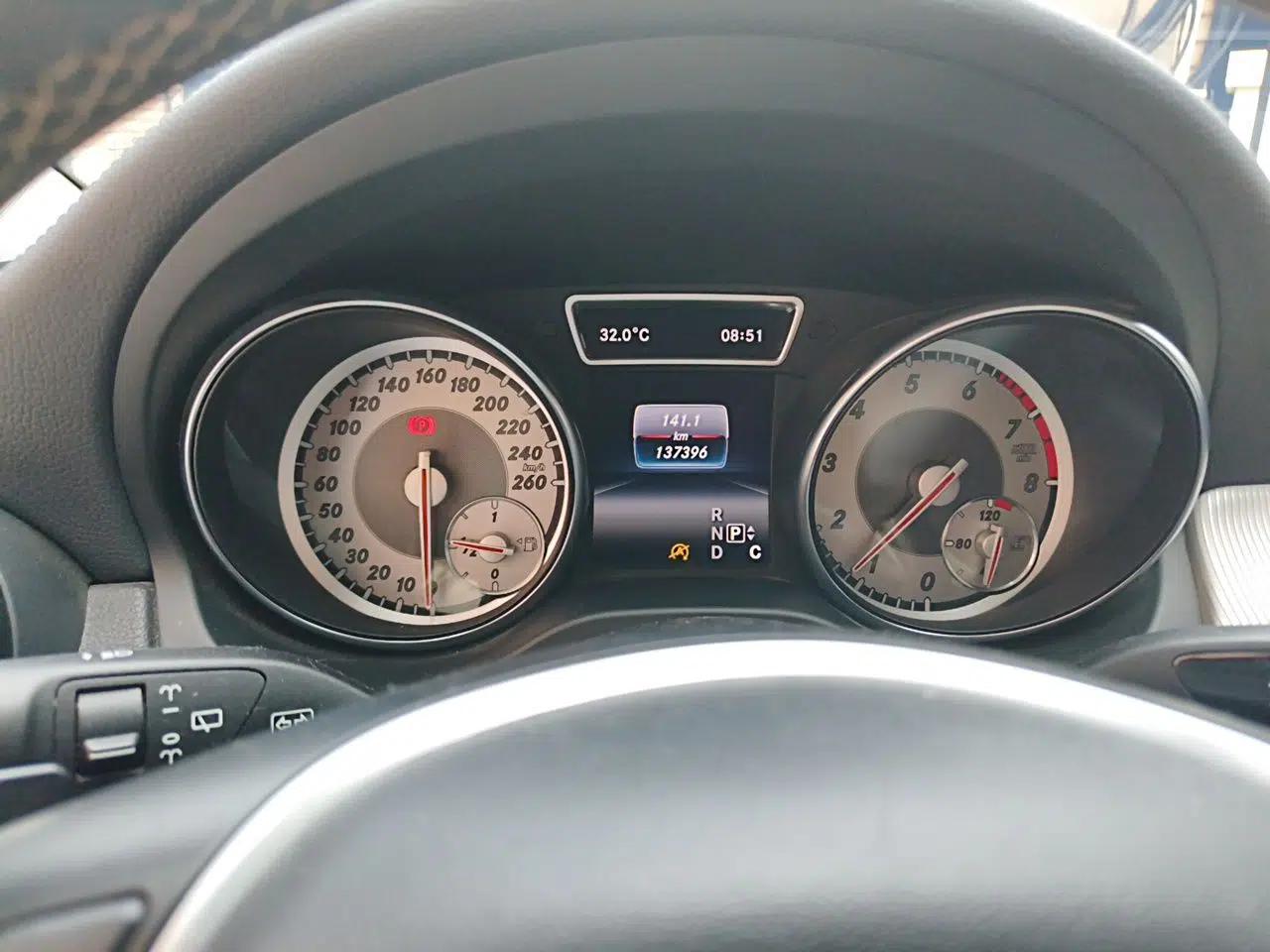 Mercedes-Benz GLA 2016 GLA 200 Fashion Model — миниатюра 11