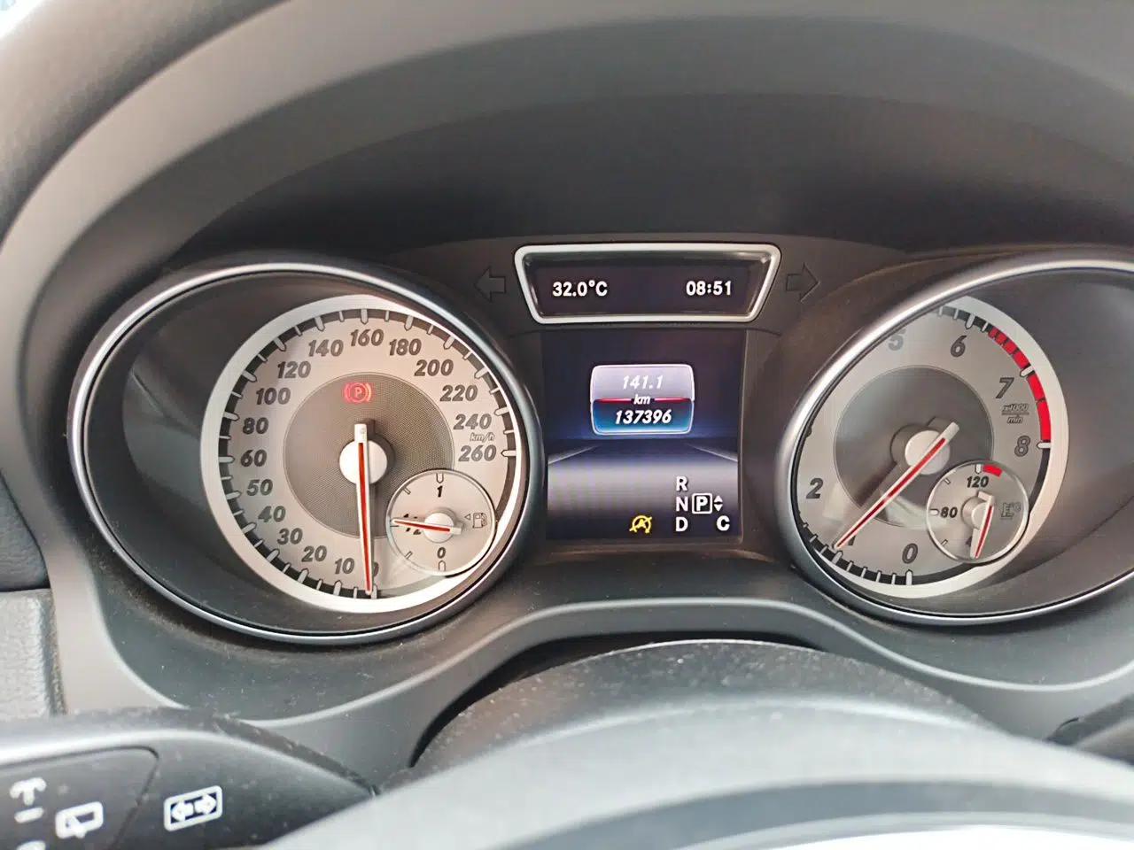 Mercedes-Benz GLA 2016 GLA 200 Fashion Model — миниатюра 12