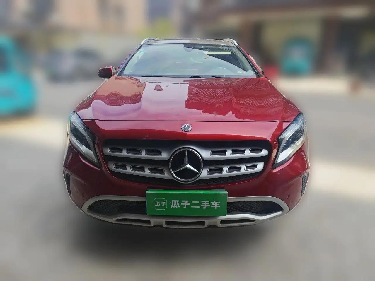 Mercedes-Benz GLA 2017 GLA 200 Fashion Model — миниатюра 2
