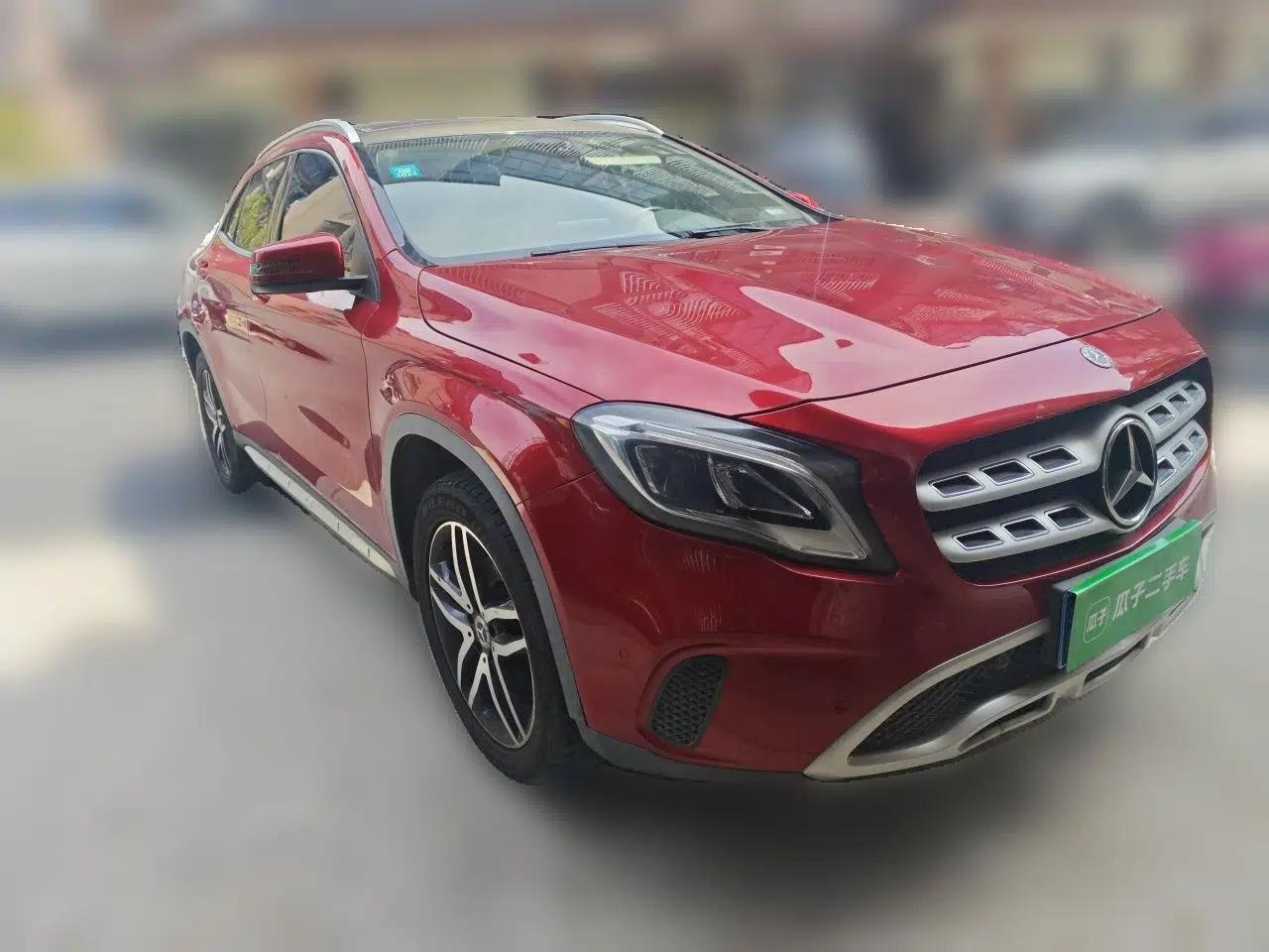 Mercedes-Benz GLA 2017 GLA 200 Fashion Model — миниатюра 3