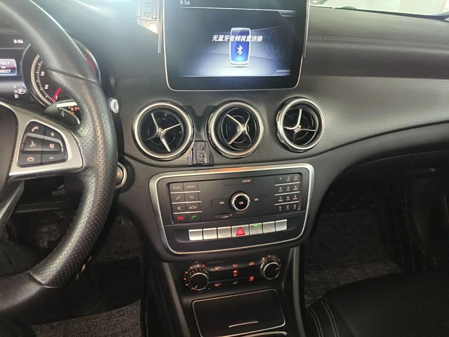 Mercedes-Benz GLA 2019 GLA 200 Fashion Model — миниатюра 15