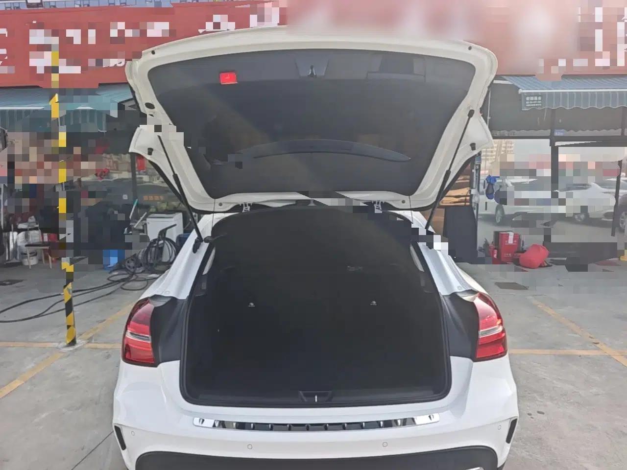 Mercedes-Benz GLA 2019 GLA 200 Fashion Model — миниатюра 22