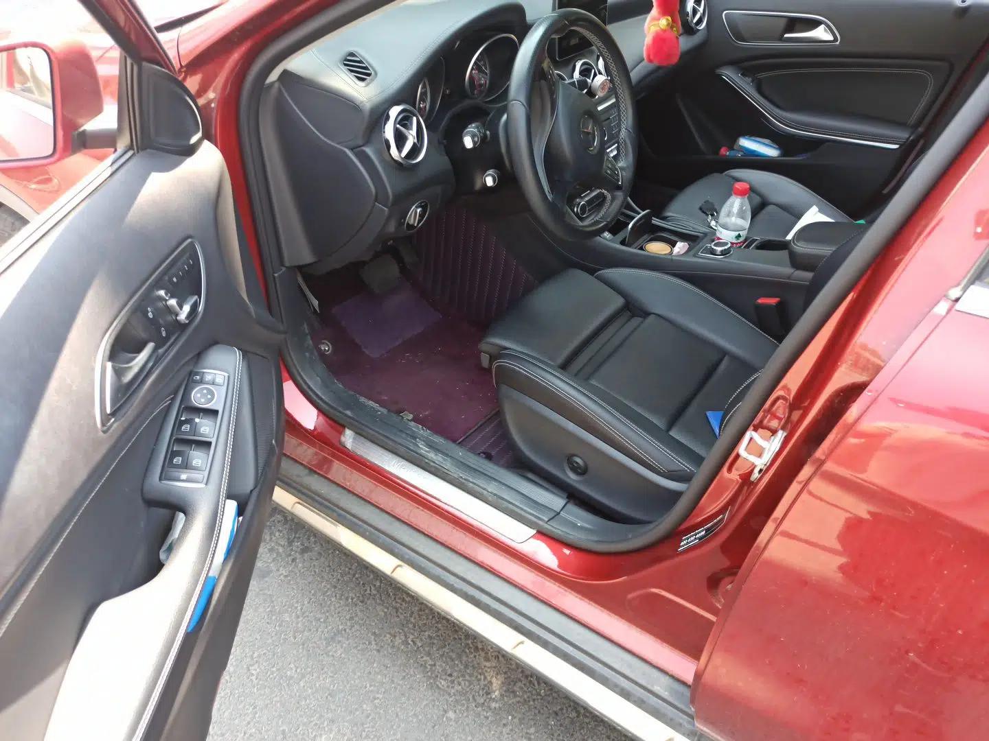 Mercedes-Benz GLA 2017 GLA 200 Fashion Model — миниатюра 16