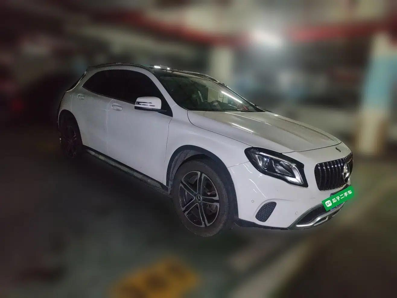 Mercedes-Benz GLA 2018 GLA 200 Fashion Model — миниатюра 3