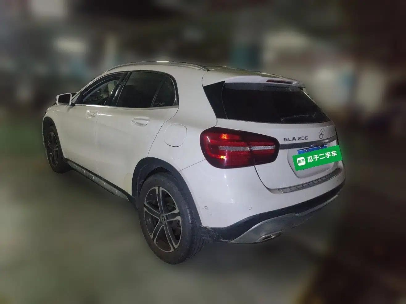 Mercedes-Benz GLA 2018 GLA 200 Fashion Model — миниатюра 4