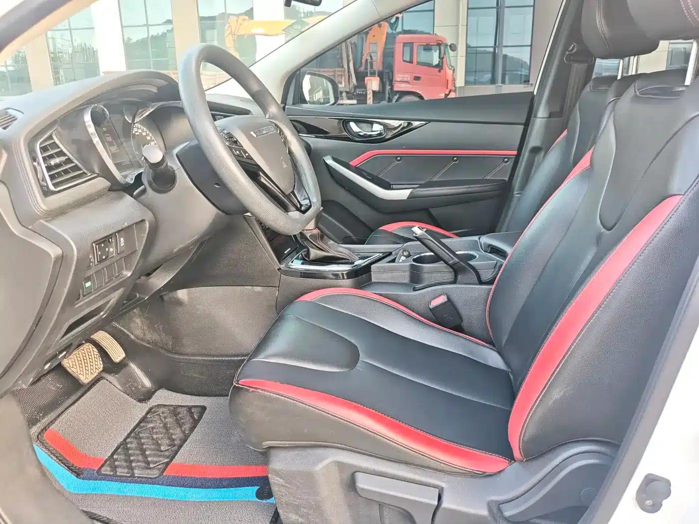 Venucia D60 2018 1.6L CVT Intelligent Elite Edition — миниатюра 9