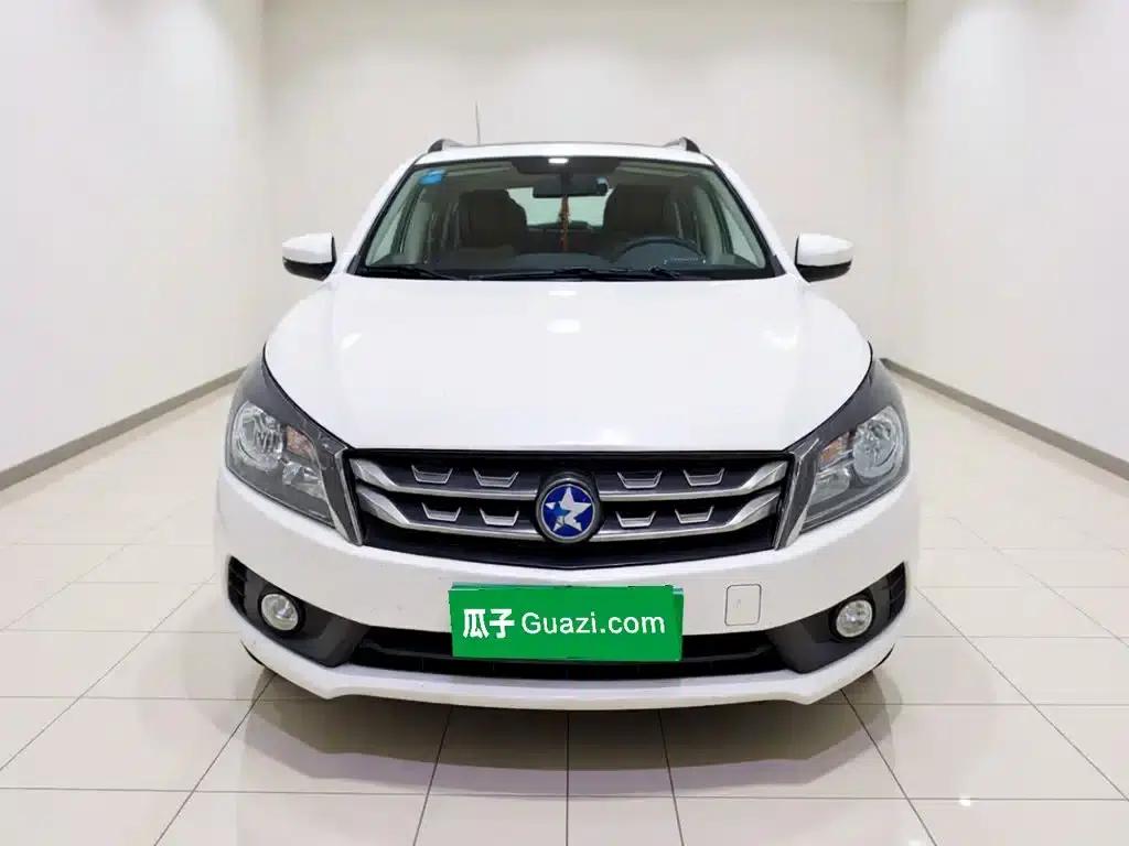Venucia T70 2016 1.6L Manual Smart Edition — миниатюра 2