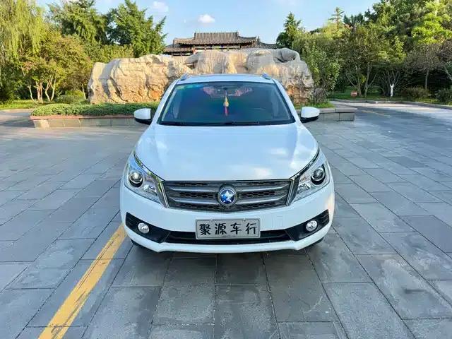 Venucia T70 2015 2.0L CVT Smart Edition