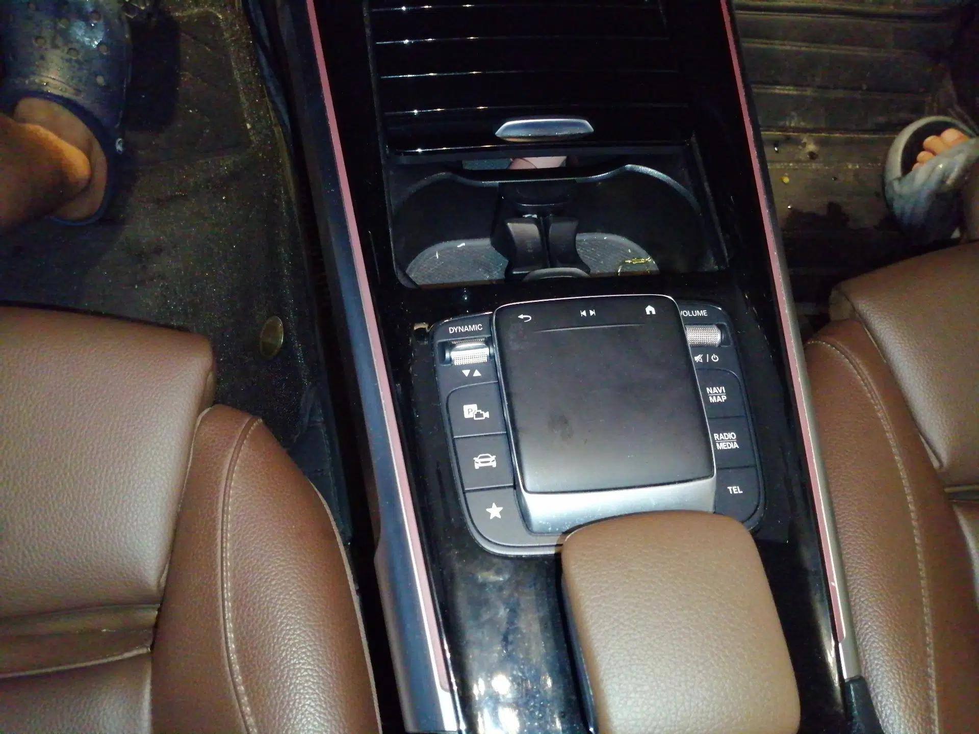 Mercedes-Benz GLB 2021 GLB 200 Fashion Model — миниатюра 14