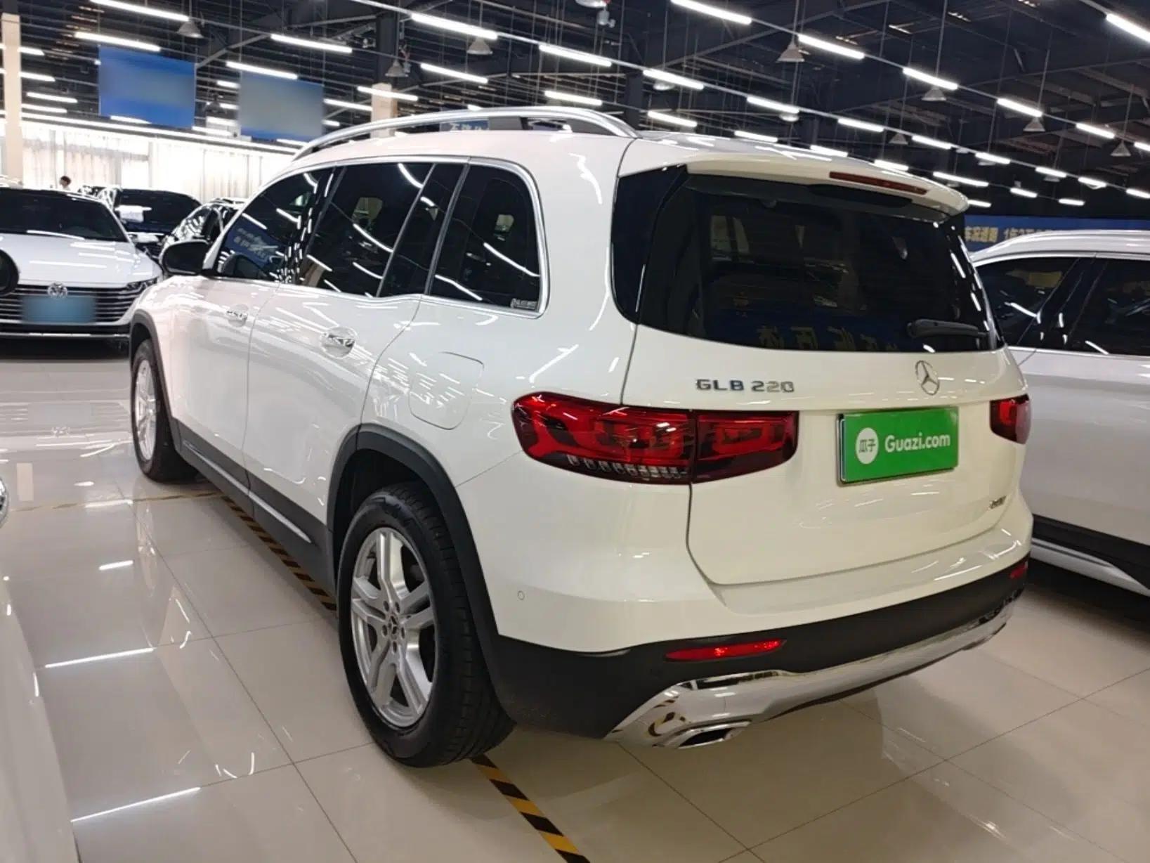 Mercedes-Benz GLB 2023 GLB 220 Sport Edition — миниатюра 4