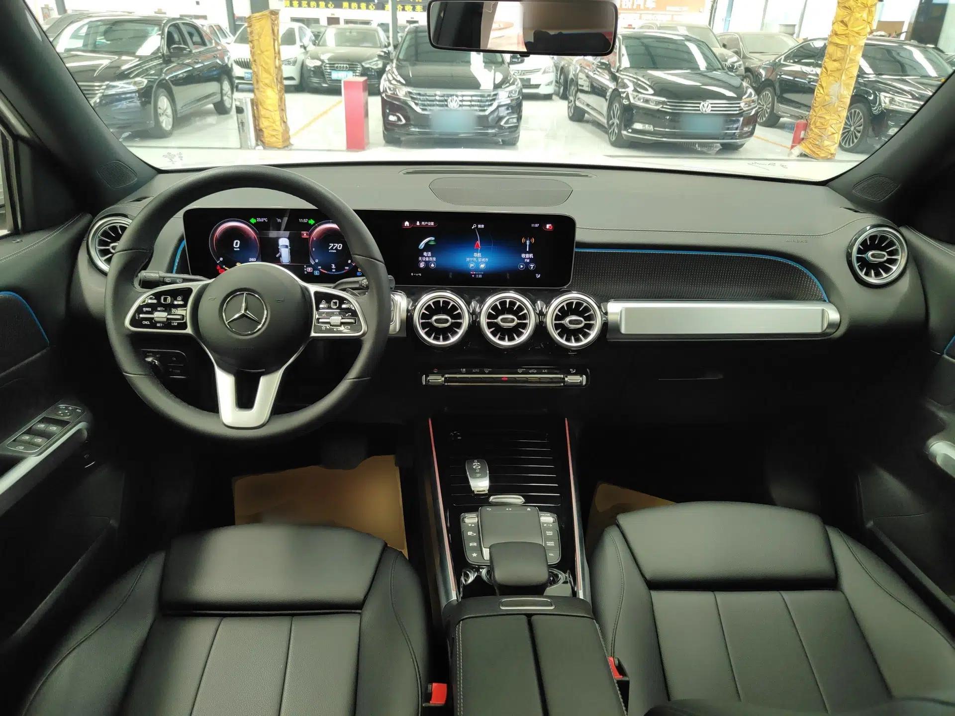 Mercedes-Benz GLB 2020 Updated GLB 200 Dynamic Edition — миниатюра 17