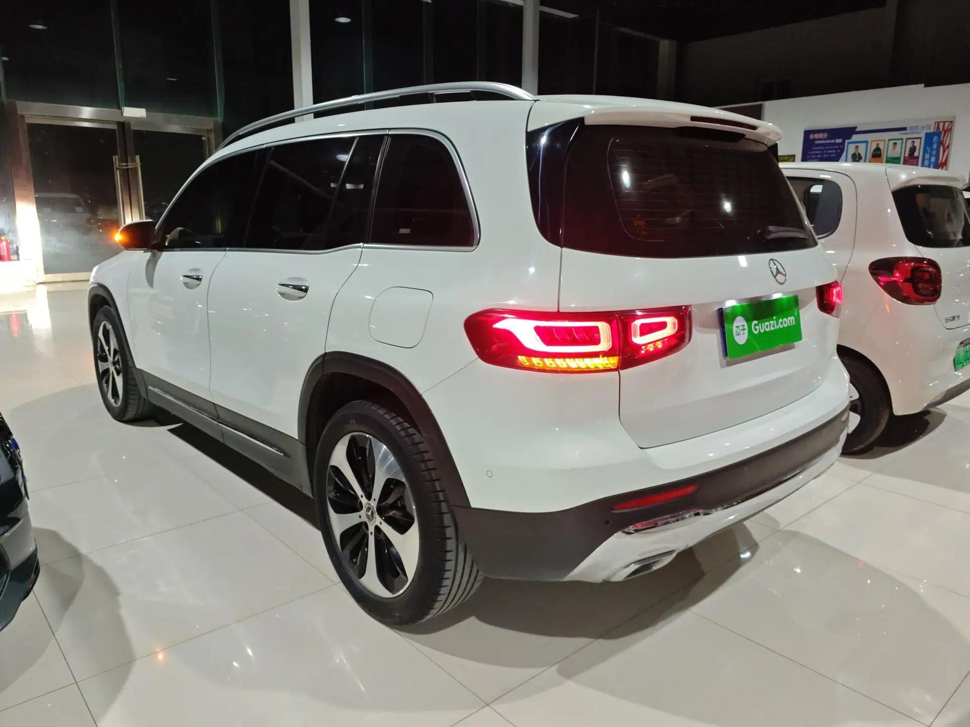 Mercedes-Benz GLB 2023 GLB 220 Fashion Model — миниатюра 13